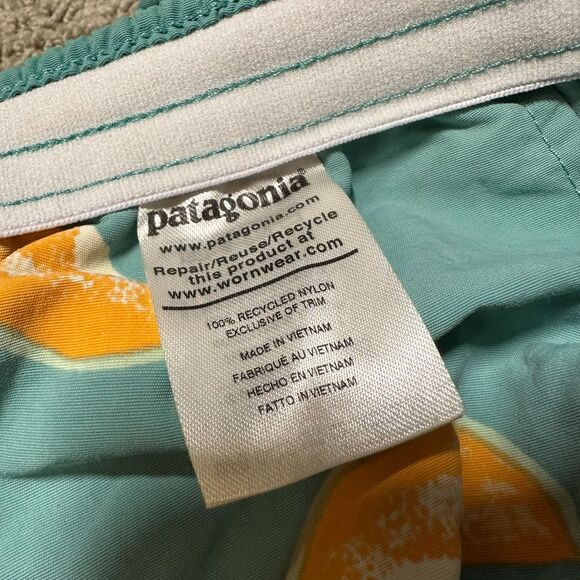 Patagonia Women's Green Teal Fun Melon Pattern Baggies Shorts, Small - Picture 6 of 8